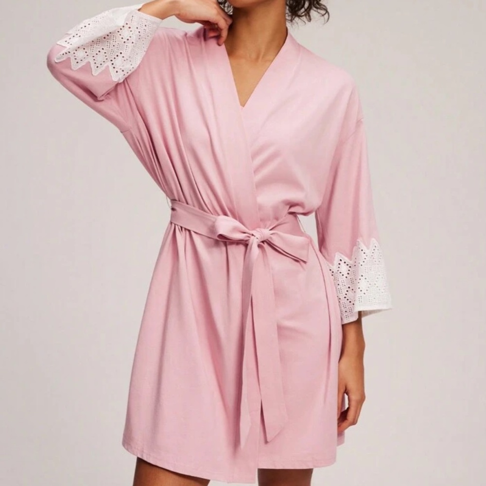 Luvlette pink robe